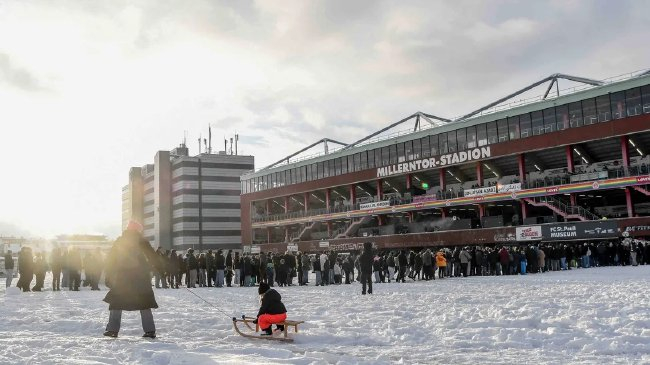 圣保利vs莱比锡因大雪天气而延期