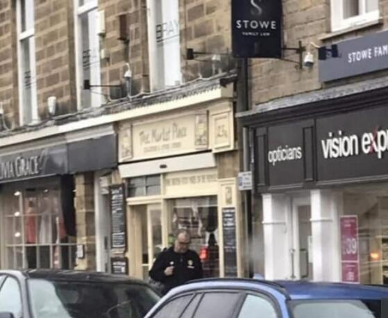 喜欢走路上班的贝尔萨