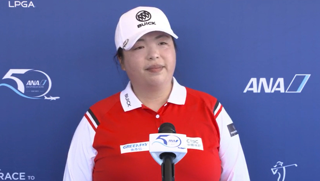 冯珊珊在全日空赛首轮过后接受采访