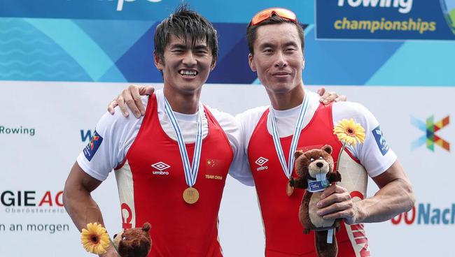 登上世锦赛最高领奖台，创造历史