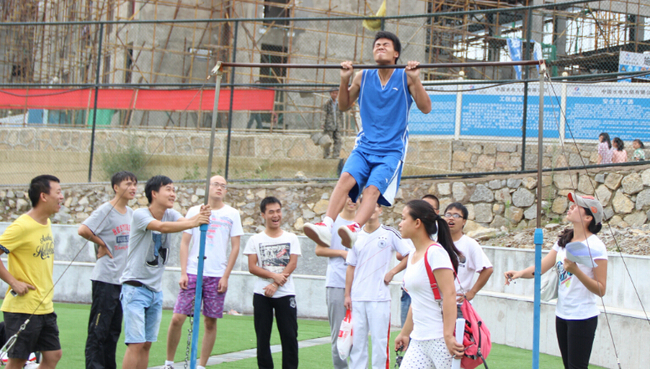 引体向上，你能做几个？