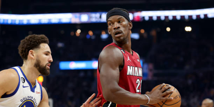 勇士与热火激战正酣