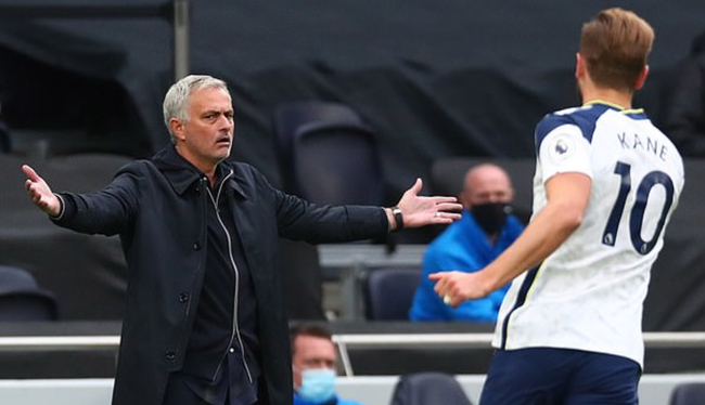 穆帅赛后讽刺曼联