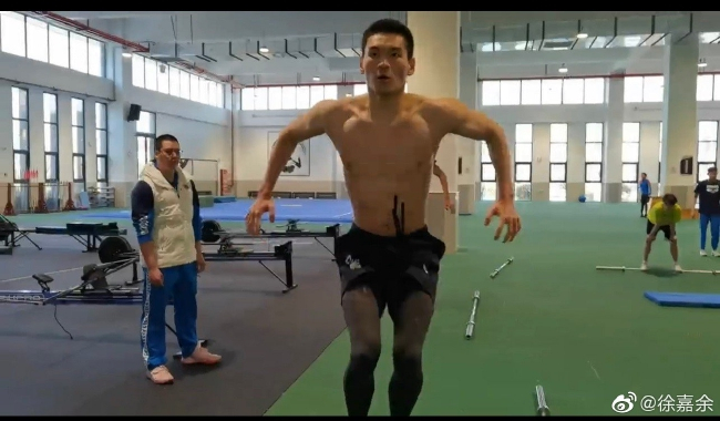 黑丝还是高弹，傻傻分不清楚