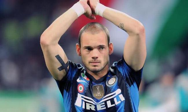 斯内德：我本可以达到梅西C罗的高度