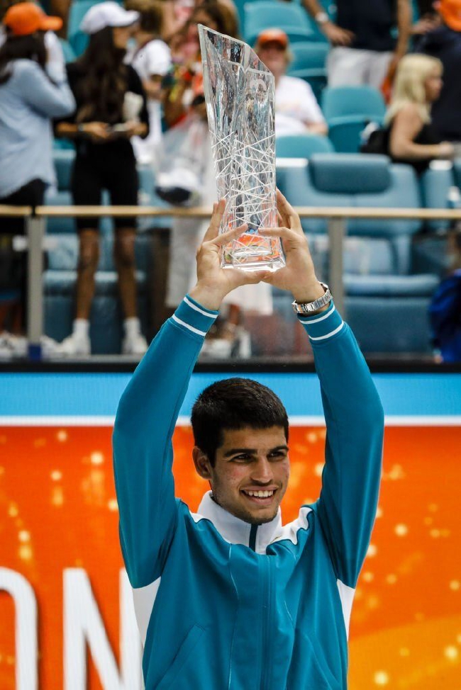 阿尔卡拉斯在迈阿密首夺大师赛冠军