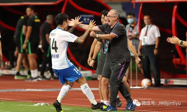 场边的施蒂利克