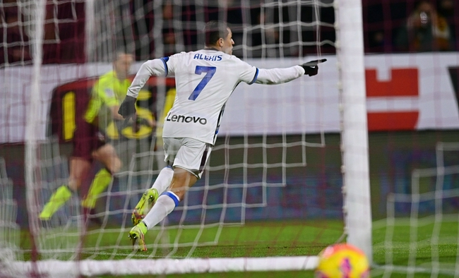 国际米兰5-0夺6连胜