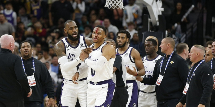 NBA湖人vs灰熊直播