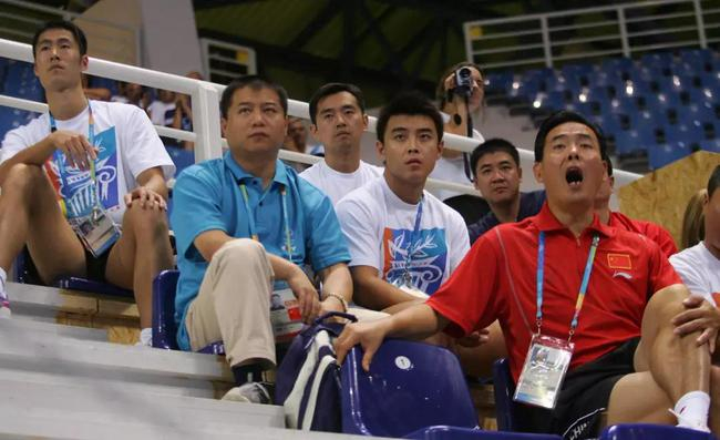 2004年的雅典，与老瓦交过手的几代中国运动员，在看台上感受了这位39岁的老对手带来的震撼