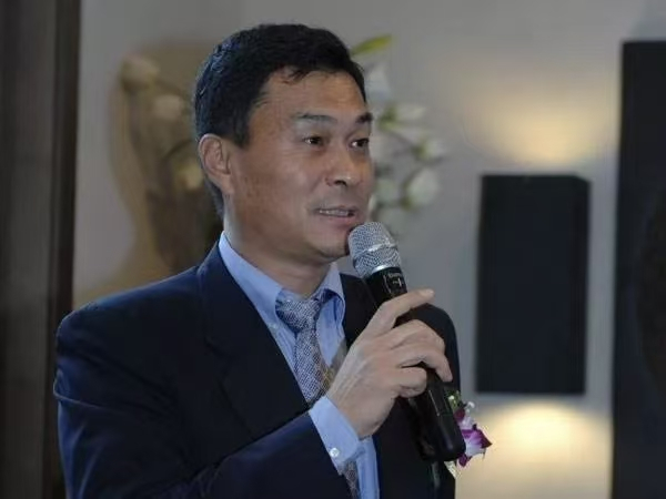 观澜湖高尔夫俱乐部前总经理杨青