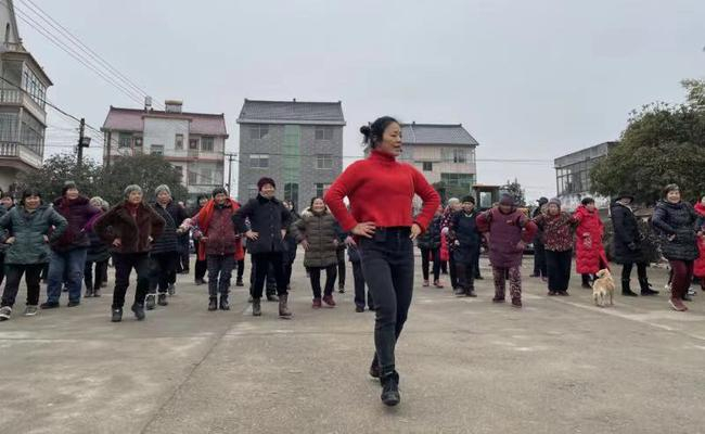 全国排舞广场舞推广中心广场舞高级教练员 俞建递