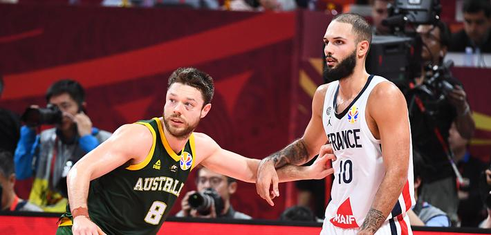 法国胜澳大利亚锁定第三