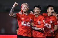 中超-主帅补时染红+全场争议不断 国安客场1-1亚泰