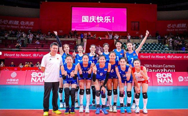 中國女排征戰杭州亞運會合影