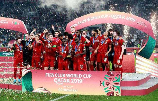 利物浦夺冠全家福