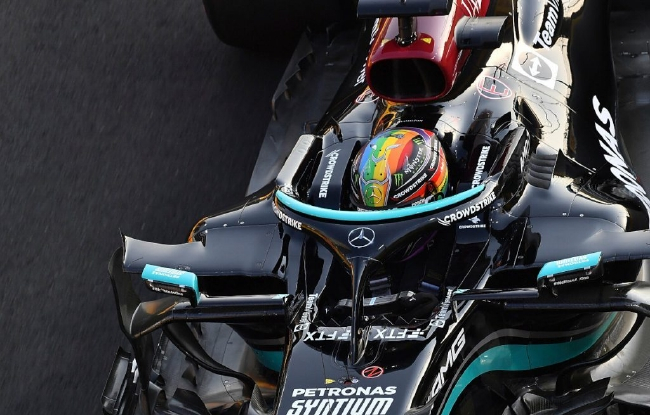 梅赛德斯车队汉密尔顿