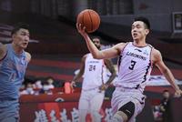 韩德君35+20辽宁险胜新疆 总分2-0进决赛