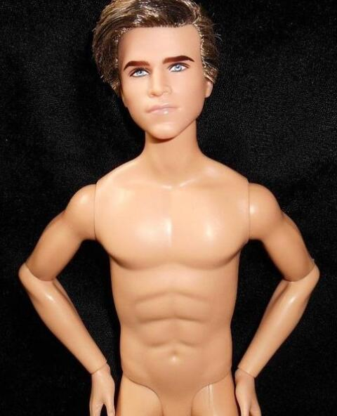 芭比娃娃的男友Ken