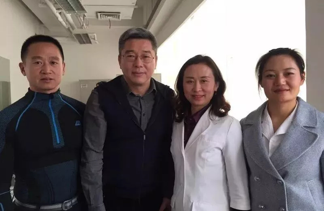 前央视主持人刘建宏老师调理后合影