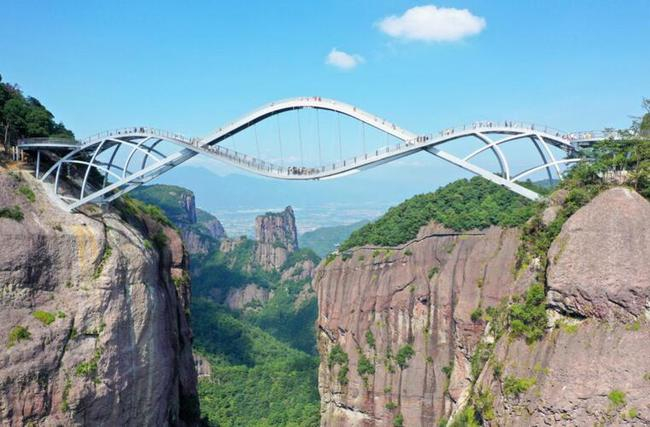 仙居新晋网红打卡景点，造型独特的如意桥