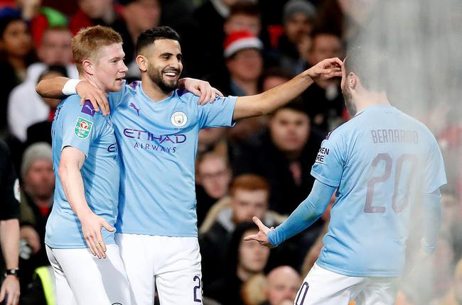 马赫雷斯庆祝进球