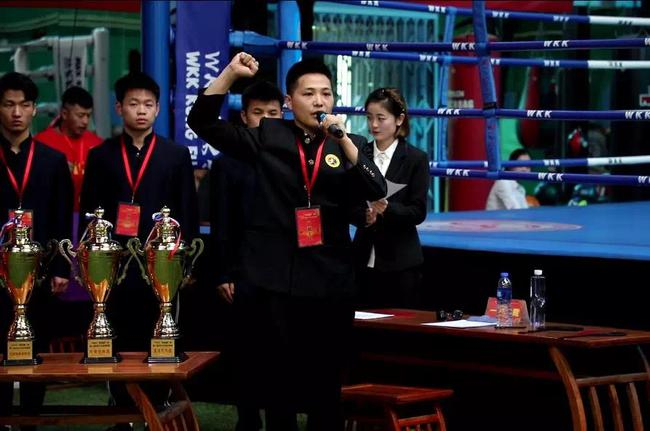 第一届世界杯武术套路比赛男子对练冠军史龙龙先生代表裁判员宣誓