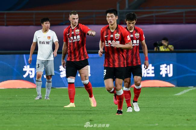 上港4-0大胜华夏