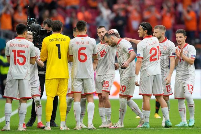 为北马其顿培养人才