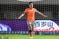 中超-郜林传射建功艾克森平纪录 深足2-1首胜广州