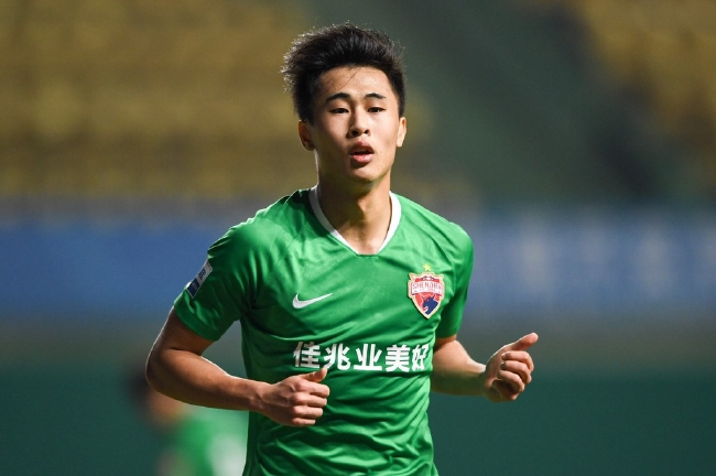 第21轮，深足2-1胜河北队，戴伟浚当选最佳球员