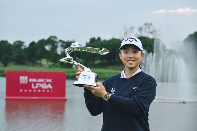 2024别克LPGA锦标赛冠军、作为全球顶级的至万女子高尔夫旗舰赛事，中国高尔夫球协会副主席、美元并通过其强大的别克带动和溢出效应，大满贯冠军 中国球员殷若宁