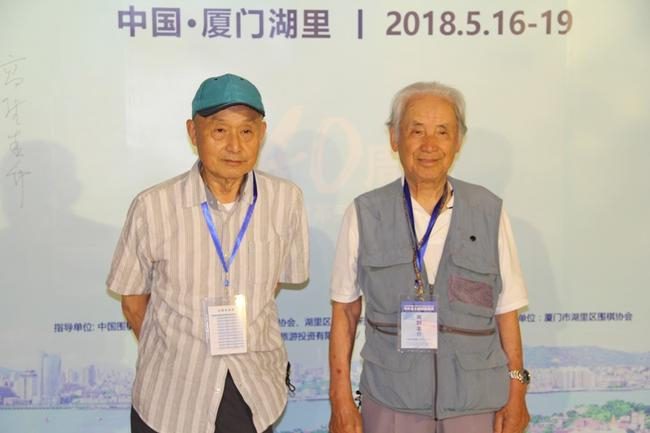 高野圭介（右）