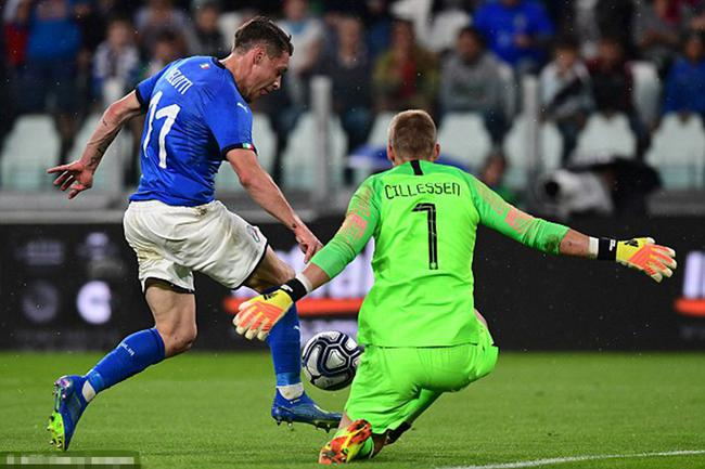 贝洛蒂将球打进，但VAR判越位