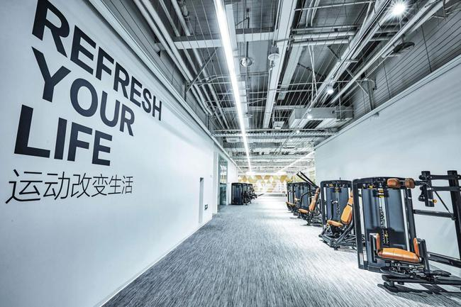 宝力豪王府井旗舰店致力于帮助更多人用运动改变生活