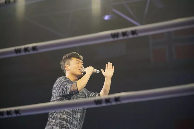 星光大道优秀歌手王振宇带来WKK功夫少年全球职业散打联赛主题曲《真男人》