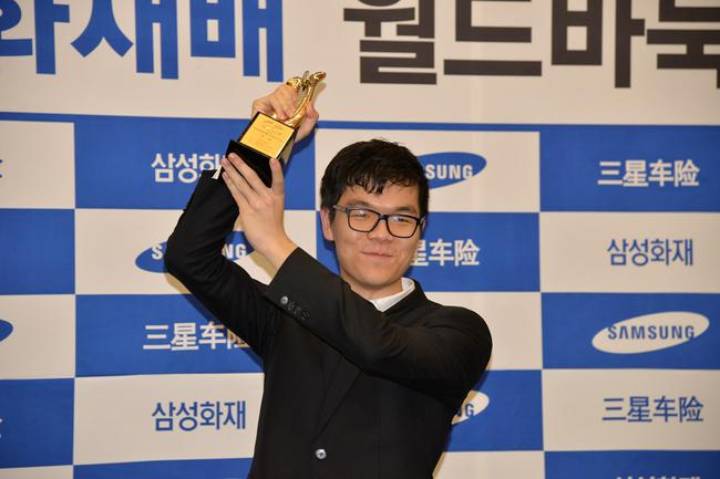 三星杯冠军柯洁