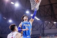 王哲林23+17福建进8强将战辽宁 肯帝亚横扫山东晋级