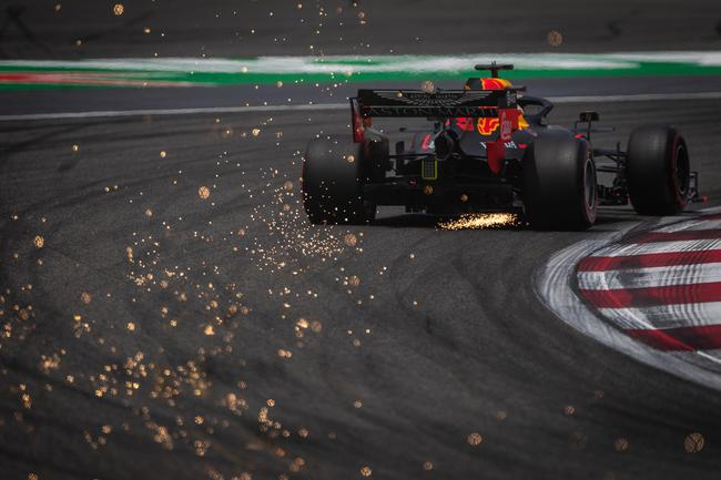 阿斯顿·马丁红牛车队参加F1中国大奖赛