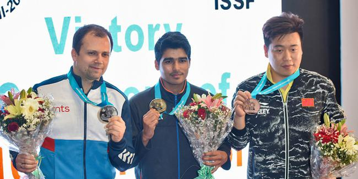 射击世界杯庞伟走火列第八 印度维尔马夺金