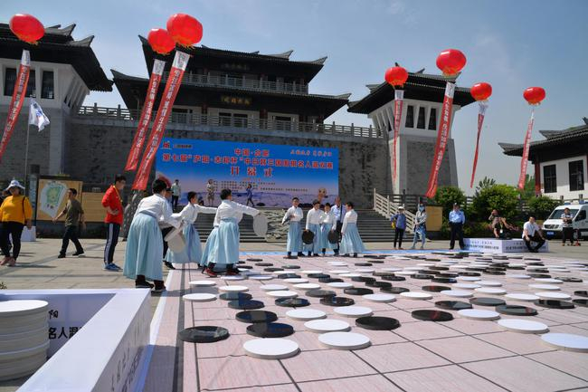 赛事举办场地三国新城遗址公园金汤虎台外景