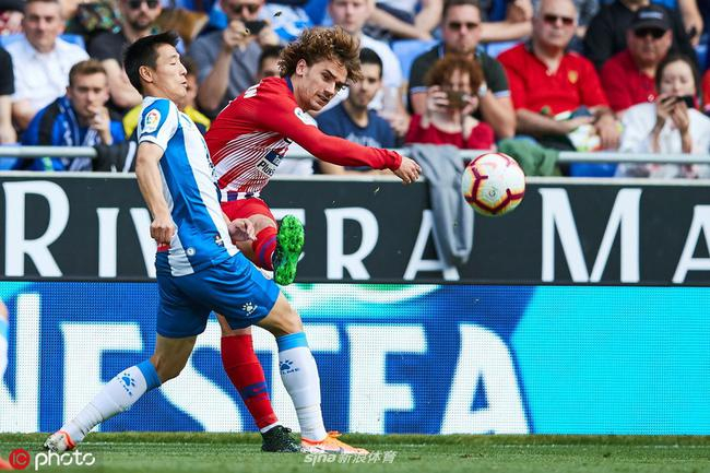 武磊的主力位置是靠实力争来的