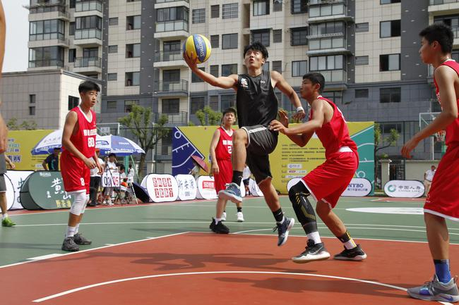 U16组别英博篮球1队8号球员王茁屹