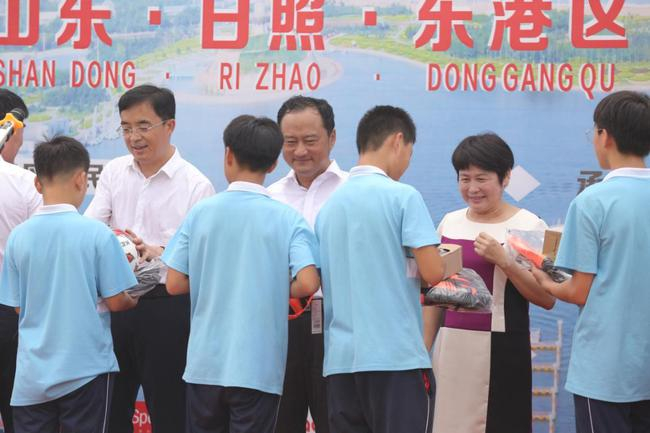 组委会携手卡尔美中国共同捐助