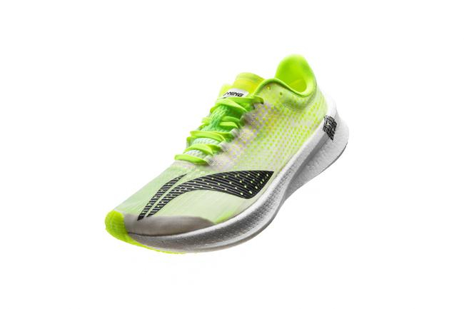 李宁䨻飞电竞速跑鞋精英运动员版