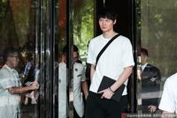 央视批评王哲林等人表现 王哲林点赞相关微博