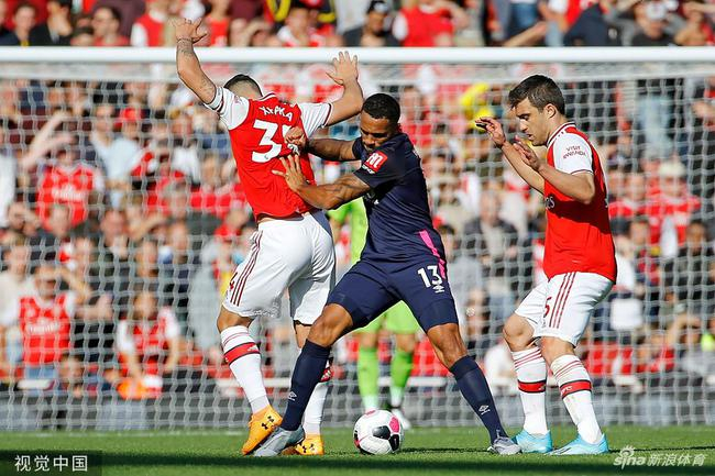 阿森纳现在场面并不好看