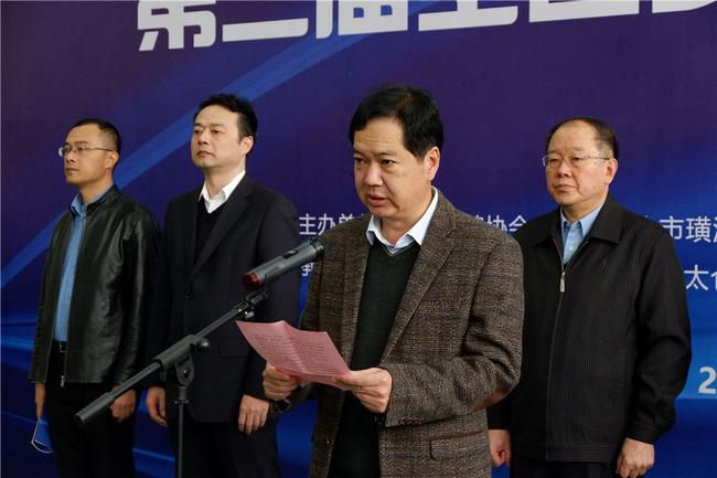 璜泾镇党委书记吴建国