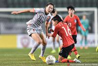 东亚杯-王霜伤退杨丽中门柱 中国女足0-0惜平韩国