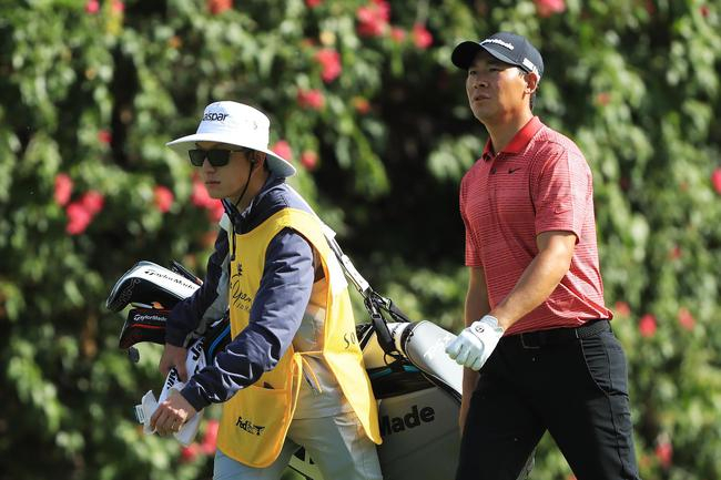 刘原（左）和张新军